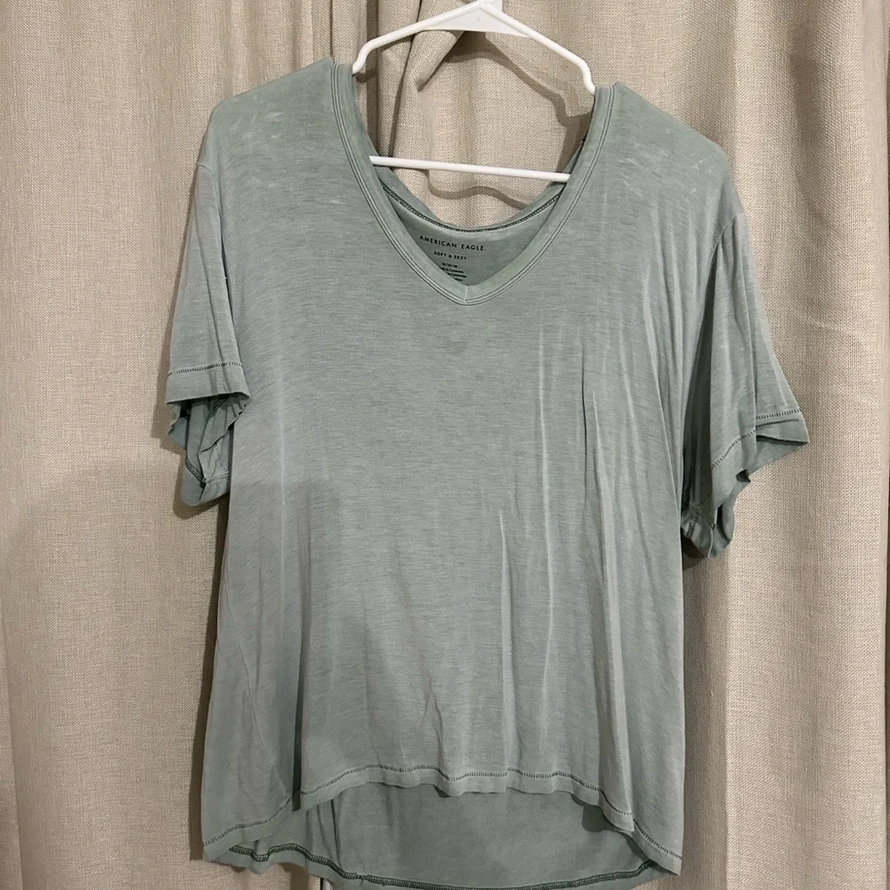 American Eagle Outfitters Women's Green V-Neck Top - Picture 1 of 2